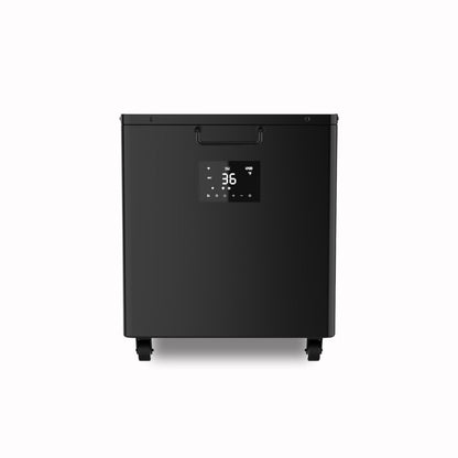 Refroidisseur bain froid Kalda noir mat vue frontale avec ecran numerique affichant la temperature, photo produit fond blanc